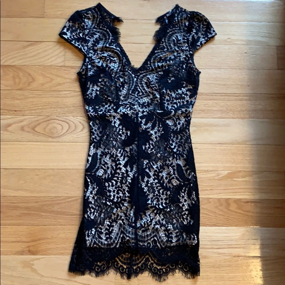 Black And Cream Lace Cocktail Dress Size Medium
